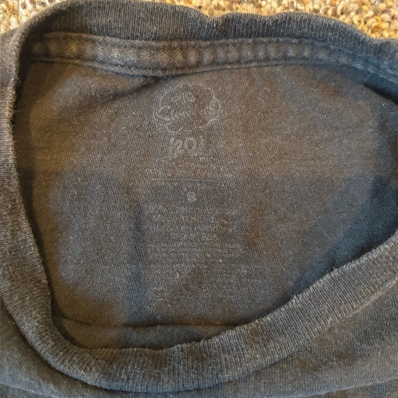 Black T-Shirt with Bart Simpson preloved Mrs or unisex size small Graphic tee - Picture 4 of 4